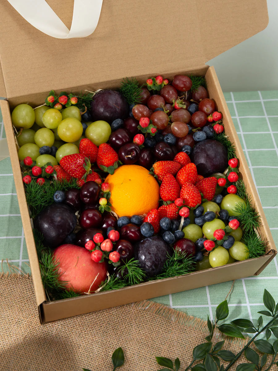 organic seasonal fruit box